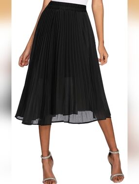 Elegant Black 3/4 Length Pleated Skirt With Pockets